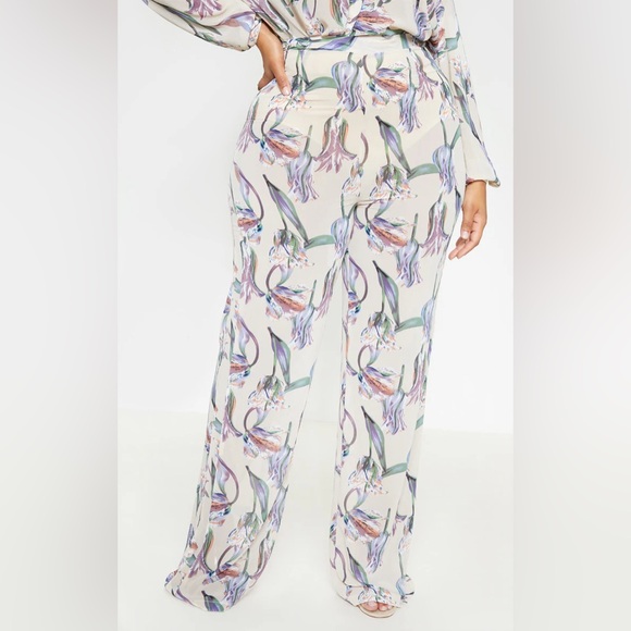 PrettyLittleThing Pants - PRETTYLITTLETHING Plus Dusty Pink Floral Wide Leg Pants Trousers Size 18 NWT